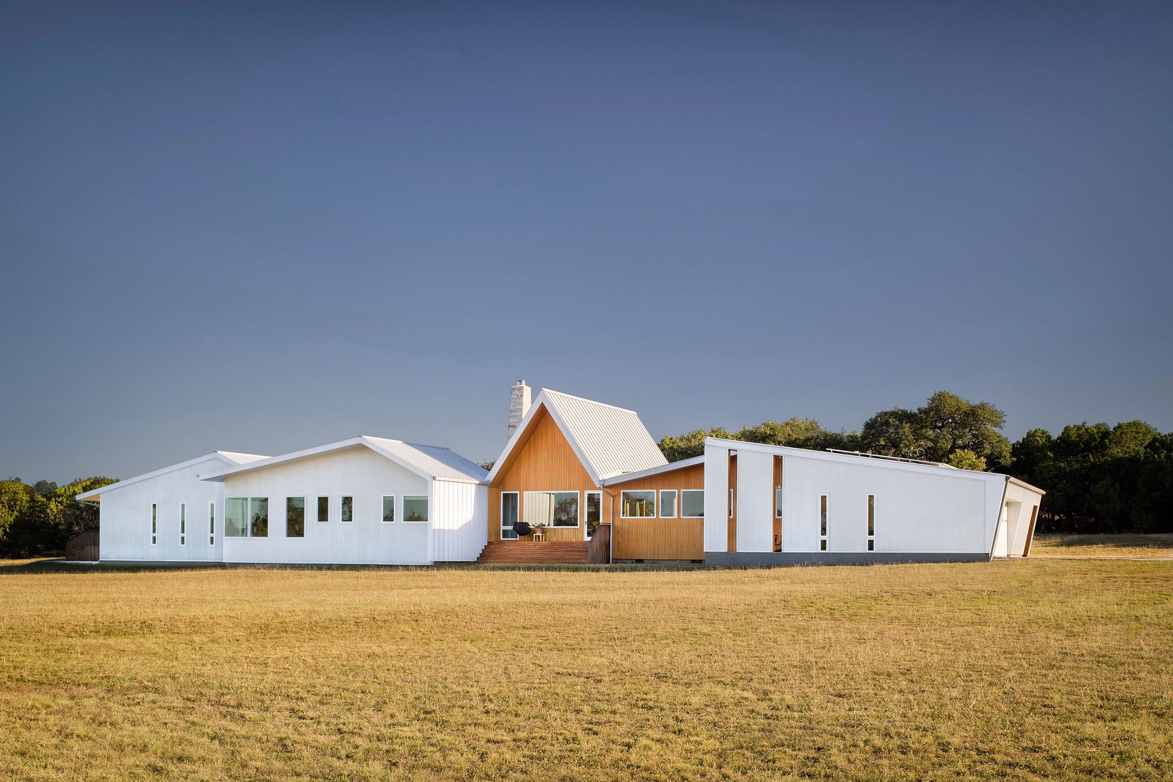 Hill Country House jako ekologiczny prototyp w wiejskiej okolicy Teksasu