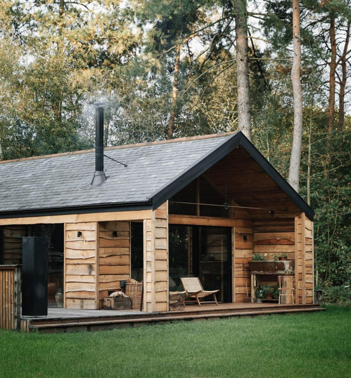 Settle Cabin
