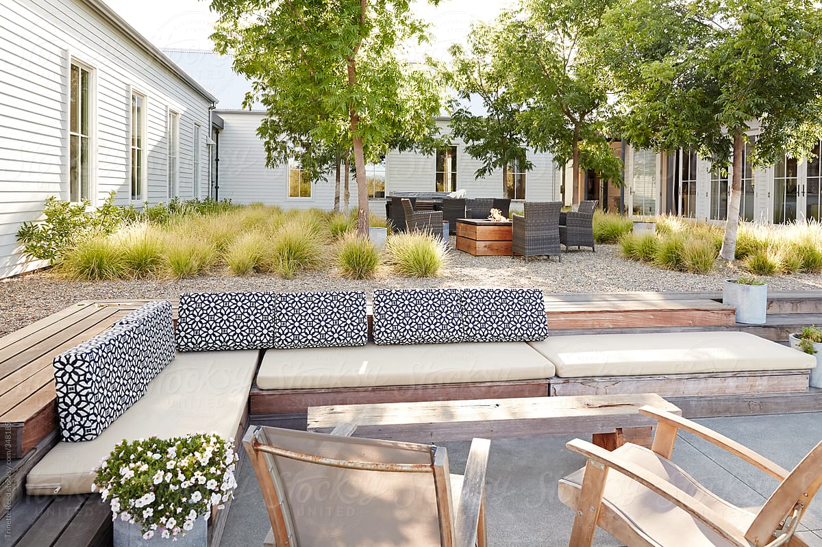 Luksusowa rezydencja z pięknym patio w Kalifornii