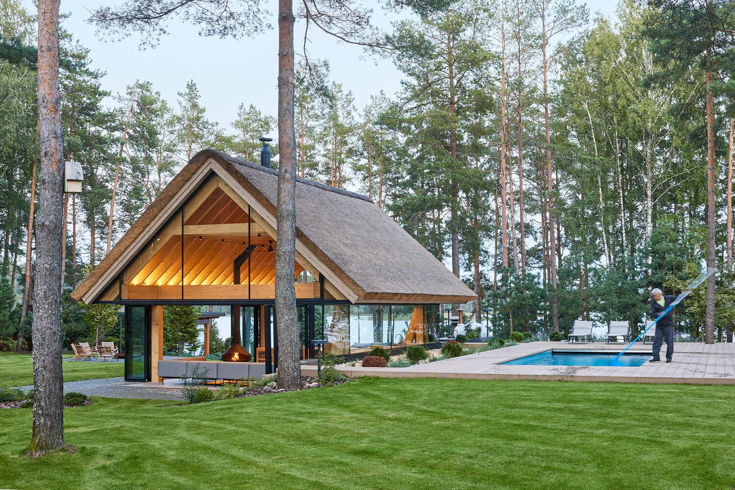 Poolhouse na Litwie zachęca do wypoczynku