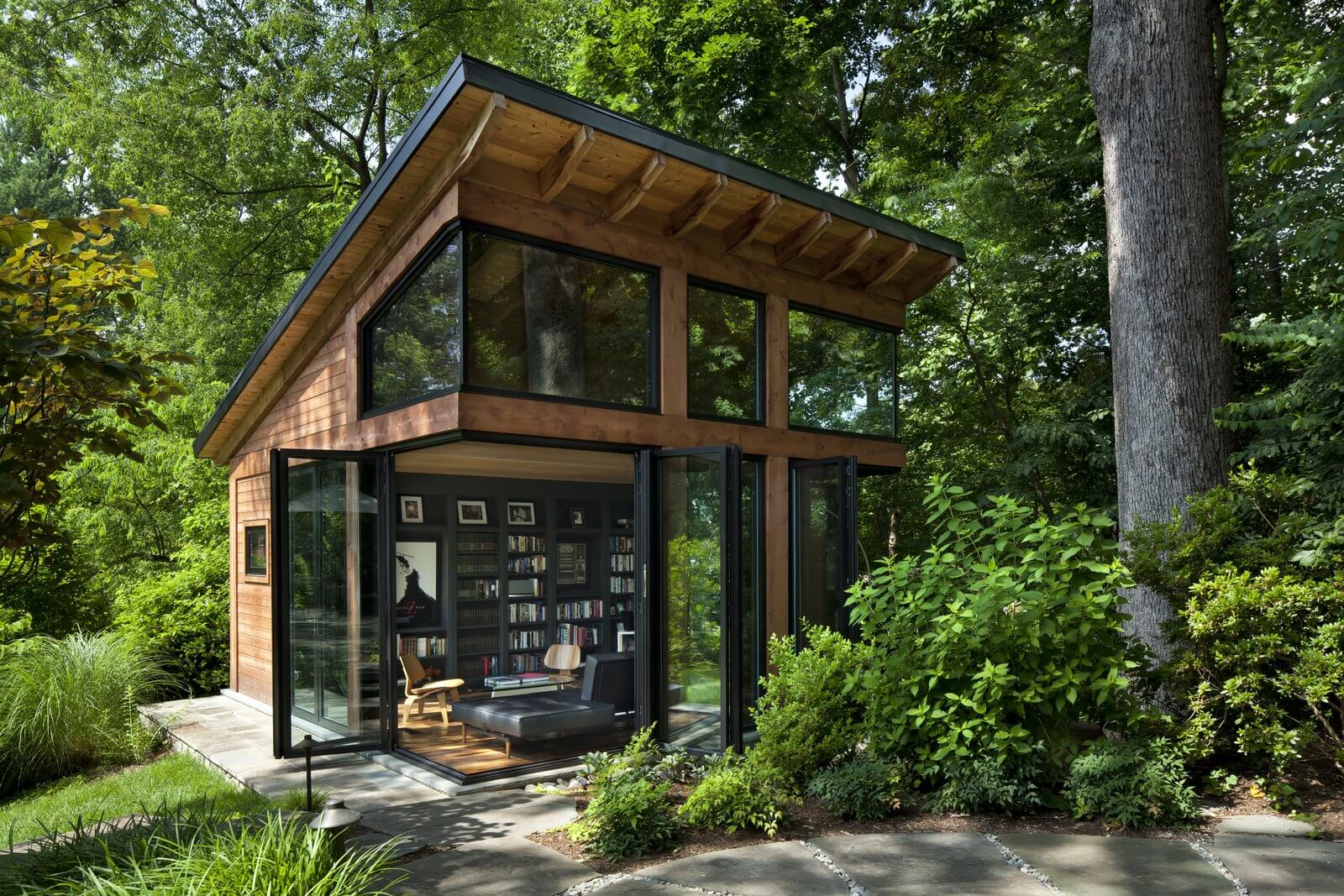 Modern Studio – kultowy domek, stworzony dla pisarza