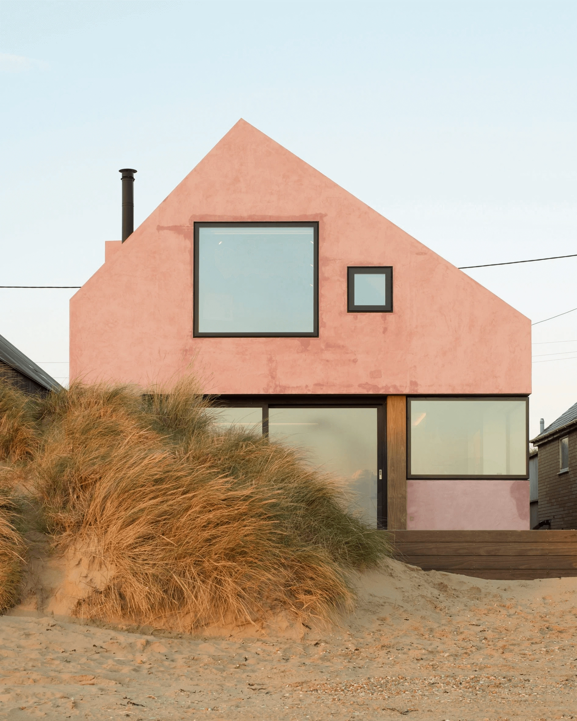 Różowy dom na plaży Camber Sand