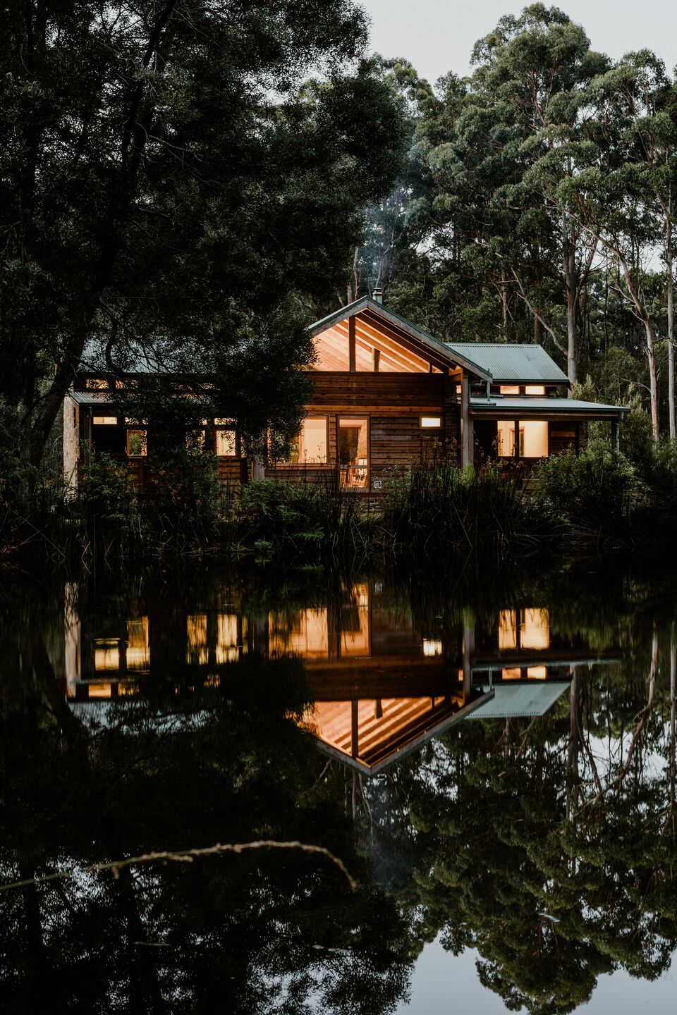 Blackwood Rest był realizacją marzeń o spokoju by Bijl Architecture in Tasmania