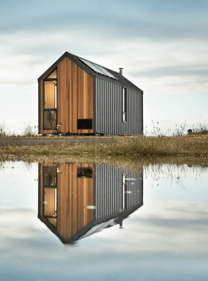 The Dwelling on Wheels Modern-Shed