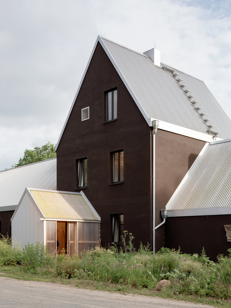 Gutshof Güldenhof Center for Art and Sustainable Living Heim Balp Architekten