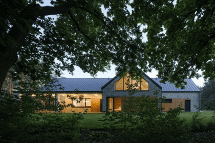 Yono Architecture - nowoczesna STODOŁA otoczona lasem
